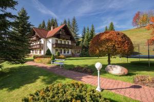 Vonkajšia záhrada v ubytovaní Hotel Resort Martin & Kristyna