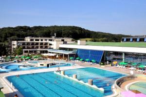 Bazén v ubytování Apartments - Turistična kmetija Vrbnjak nebo v jeho okolí