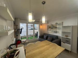 Kuchyň nebo kuchyňský kout v ubytování Salou Apartamento Premium a 150m Playa Zona Capellans Visita Port Aventura