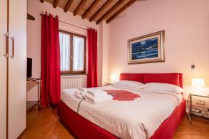 En eller flere senge i et værelse på La Sapienza di Pisa