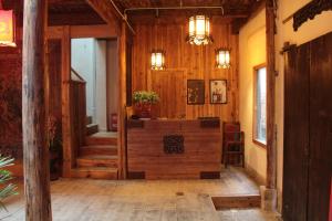 Foto de la galería de Old Street Courtyard (Free Pick up Service) en Huangshan
