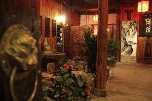Foto de la galería de Old Street Courtyard (Free Pick up Service) en Huangshan