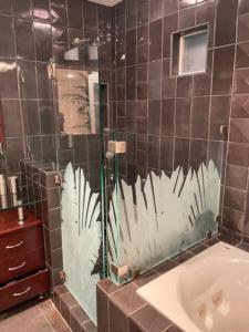 Billede fra billedgalleriet på Elegant with spectacular view & steps to so much. i Long Beach