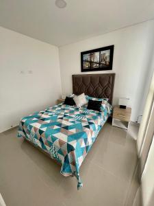 Postel nebo postele na pokoji v ubytování Moderno y cómodo apartamento en Puerta del Sol