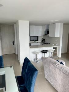 Kuchyň nebo kuchyňský kout v ubytování Moderno y cómodo apartamento en Puerta del Sol