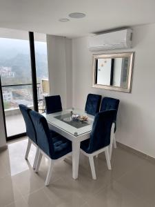 Posezení v ubytování Moderno y cómodo apartamento en Puerta del Sol