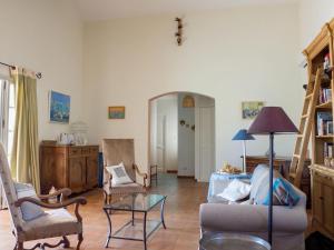 Posedenie v ubytovaní Villa in La Croix-Valmer with Sea Views & Pool