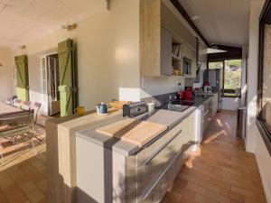 Posedenie v ubytovaní Villa in La Croix-Valmer with Sea Views & Pool