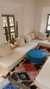 Posezení v ubytování Kasbah ait Moussa