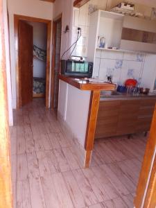 Kuchyň nebo kuchyňský kout v ubytování Cabañas Huazimul