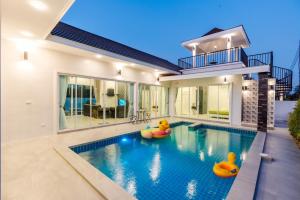 Bazén v ubytování Dara pool villa nebo v jeho okolí