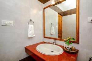 Koupelna v ubytování Tripli Hotels Conifer Wood Cottage + 27 fotografií
