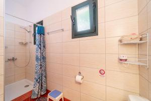 A bathroom at Villa Marina Még 15 kép