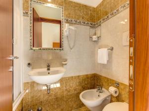 Uma casa de banho em Hotel Centro Cavour Roma