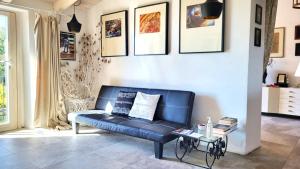 A seating area at Agriturismo Podere Le Palaie