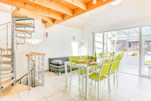 Posedenie v ubytovaní Maison des Goélands - 50m de la plage