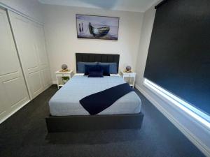 Luxury at Linthorpe客房内的一张或多张床位