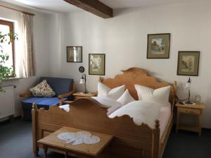 Postel nebo postele na pokoji v ubytování Hotel Gerberhaus