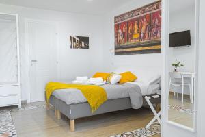 A bed or beds in a room at Bosco Mattavona