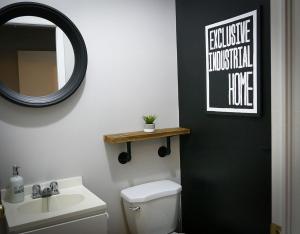 Koupelna v ubytování Auberge Le Chic + 42 fotografií