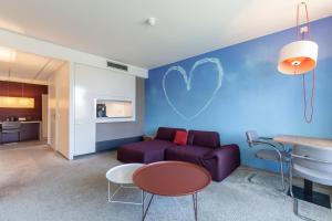 Posezení v ubytování Amrâth Airport Hotel Rotterdam
