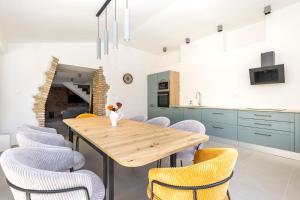 Dining area in the holiday home