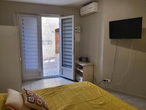 Fotografia z galérie ubytovania Charmant studio dans le golfe de saint tropez v destinácii Plan-de-la-Tour