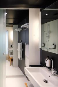 Zoku Paris的一间浴室