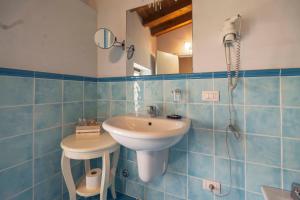 Koupelna v ubytování Fenil Conter Cottage & Suite + 37 fotografií