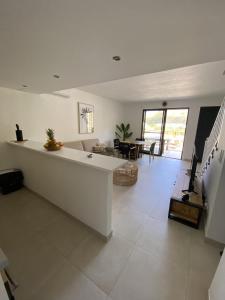 Fotografie z fotogalerie ubytování Cottage Cosy Duplex Anse Marcel, Vue mer et marina v destinaci Anse Marcel 
