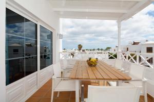 Fotografia z galérie ubytovania Lovely 3-Bed Villa in Puerto del Carmen v destinácii Puerto del Carmen + 21 fotografií