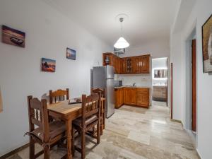 Kuchyň nebo kuchyňský kout v ubytování Pandora's Corfu Apartments