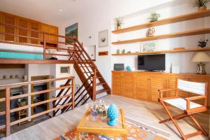 A kitchen or kitchenette at Vicoletto by PortofinoHomes