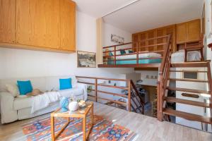 A bed or beds in a room at Vicoletto by PortofinoHomes