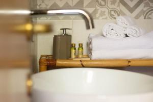 A bathroom at Vicoletto by PortofinoHomes