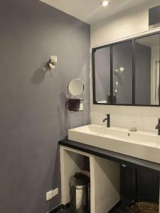 Zdjęcie z galerii obiektu Loft 8 personnes, centre ville Rouen w Rouen