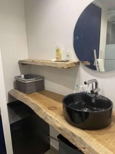 Zdjęcie z galerii obiektu Loft 8 personnes, centre ville Rouen w Rouen