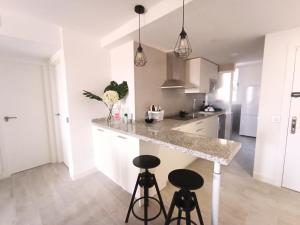 Kuchyňa alebo kuchynka v ubytovaní Riviera del Sol , Casa Lola, Mijas Costa