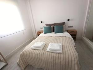 Posteľ alebo postele v izbe v ubytovaní Riviera del Sol , Casa Lola, Mijas Costa
