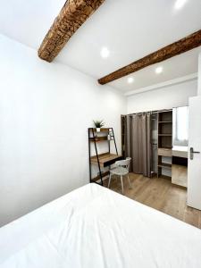 Voodi või voodid majutusasutuse Chez Thibault brandnew one bedroom apartment in Antibes toas