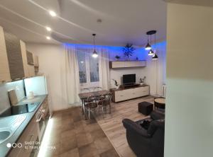 Kuchyňa alebo kuchynka v ubytovaní Apartament Centrum Kościuszko