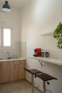 Imagen de la galería de Classy & Comfy 1 BD Apt 4' to Acropolis, en Atenas