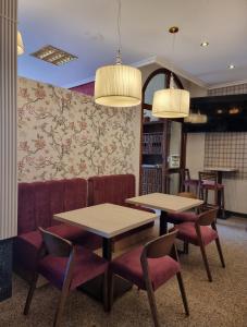Kuchyň nebo kuchyňský kout v ubytování Hostal Sainz