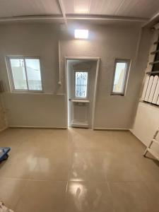 Φωτογραφία από το άλμπουμ του דירת גן קרוב לים σε Qiryat Yam +8 φωτογραφίες