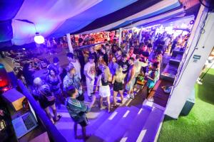 LEO HOSTEL vendégei Még 57 kép