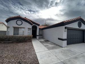Vintage Residence whit 3 Bedroom and Billard Table