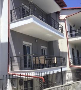 Foto dalla galleria di Nikogroup a Polykhrono