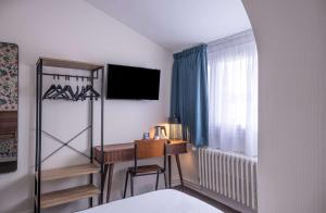 Postel nebo postele na pokoji v ubytování Sure Hotel By Best Western Lorient Centre