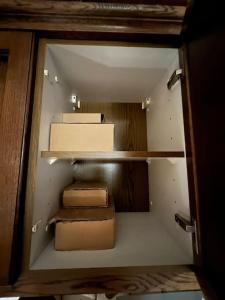 Katil dua tingkat atau katil-katil dua tingkat dalam bilik di Duisburg FeelHome, Flughafen nah,3-Schlafzimmer, Dusche ebenerdig, Zentral, WiFi, Ground Floor