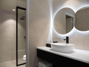 Koupelna v ubytování Hotel Tano Guam